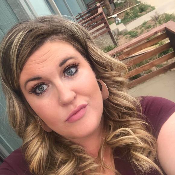 Meet your Posher, Alisa - Picture 1 of 1